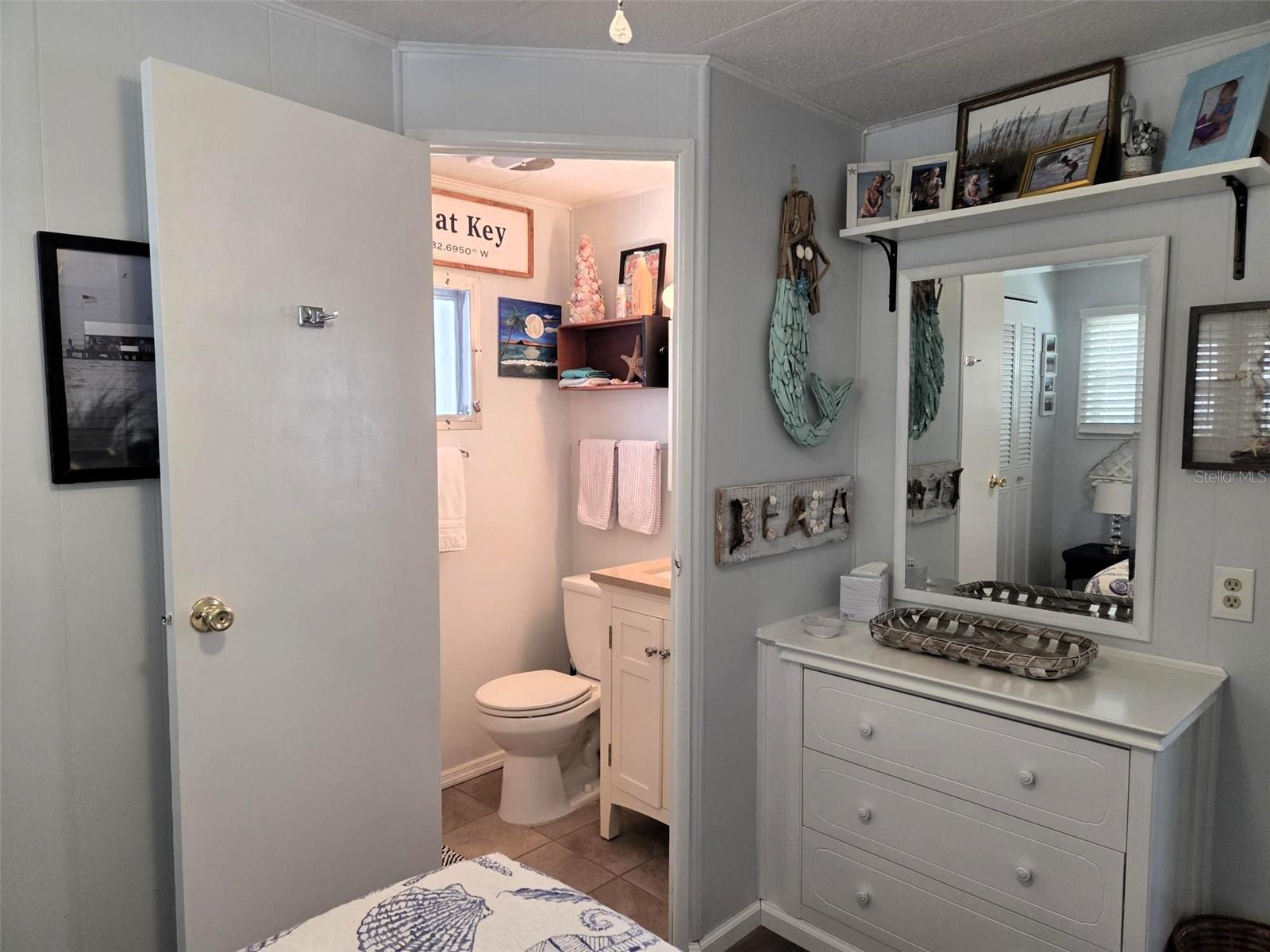 OAKWOOD MANOR - Residential