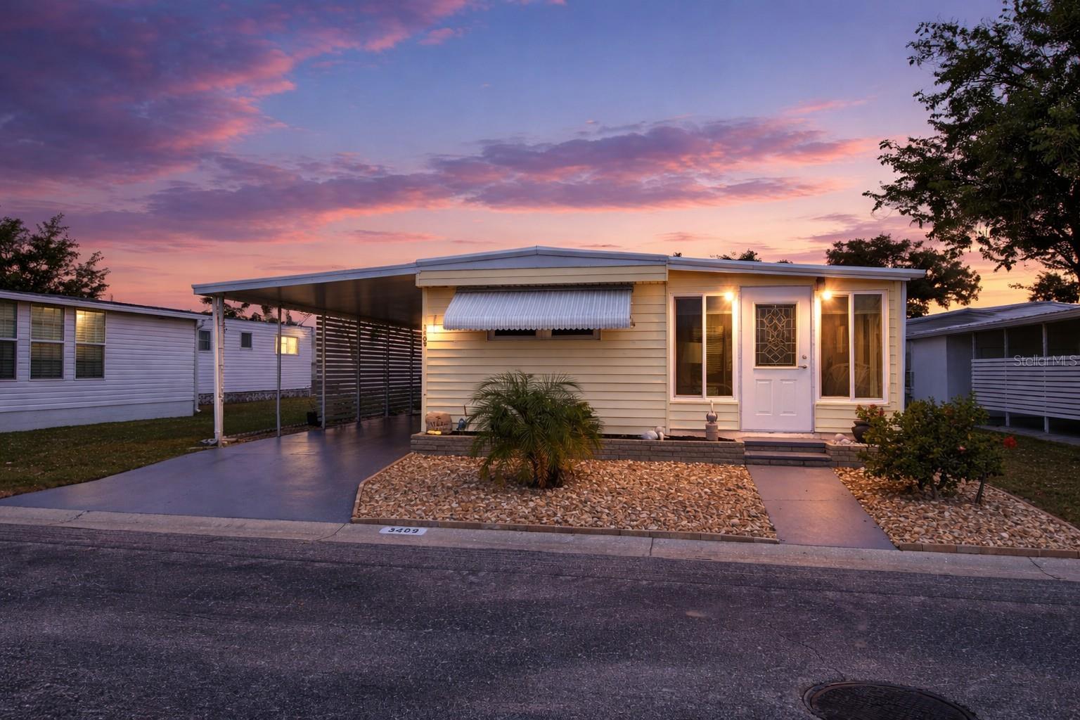 OAKWOOD MANOR - Residential