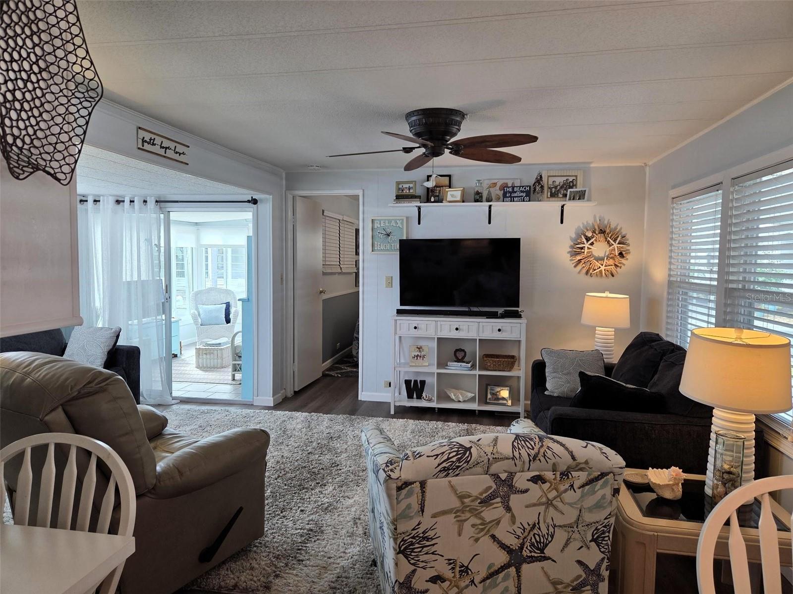 OAKWOOD MANOR - Residential