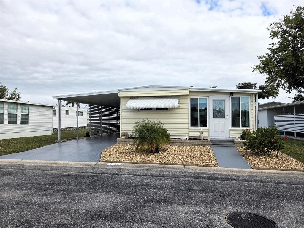 Photo of 3409 Spanish Oak Terrace, Sarasota, FL 34237 (MLS # A4670478)