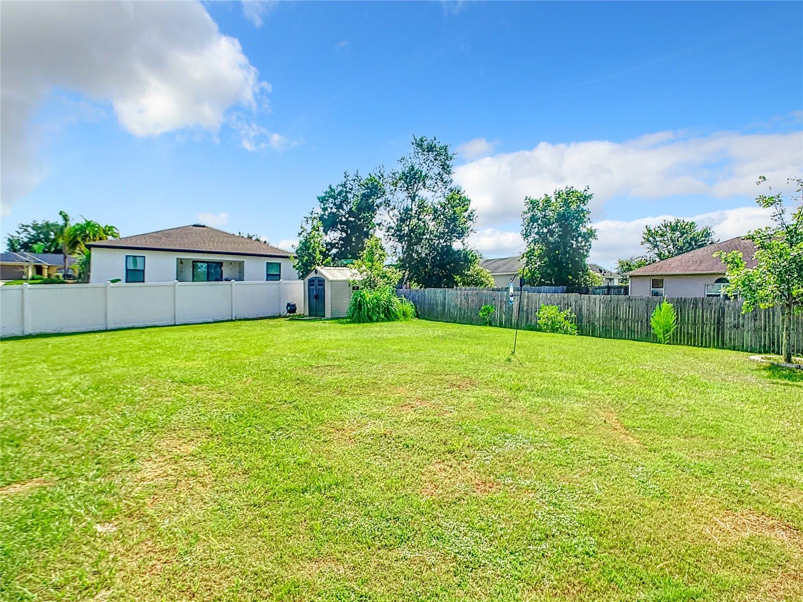 DELTONA LAKES UN 54 - Residential