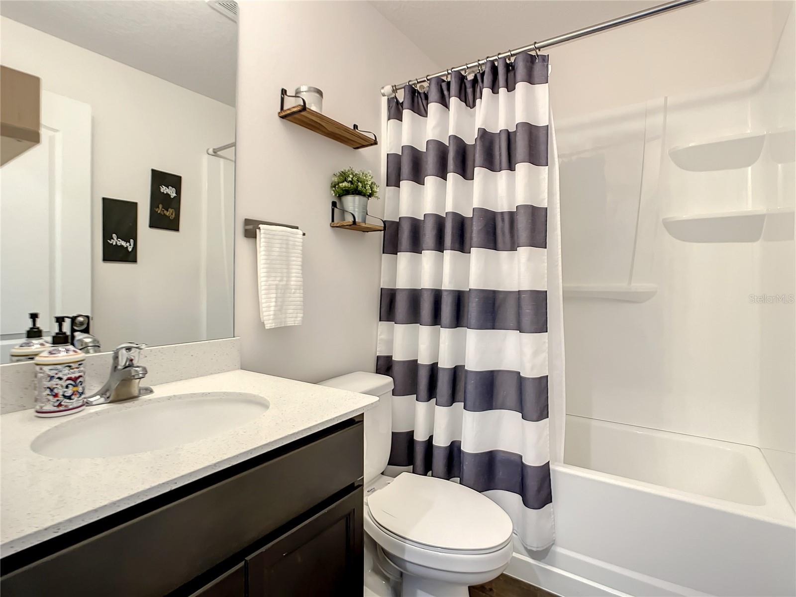 DELTONA LAKES UN 54 - Residential