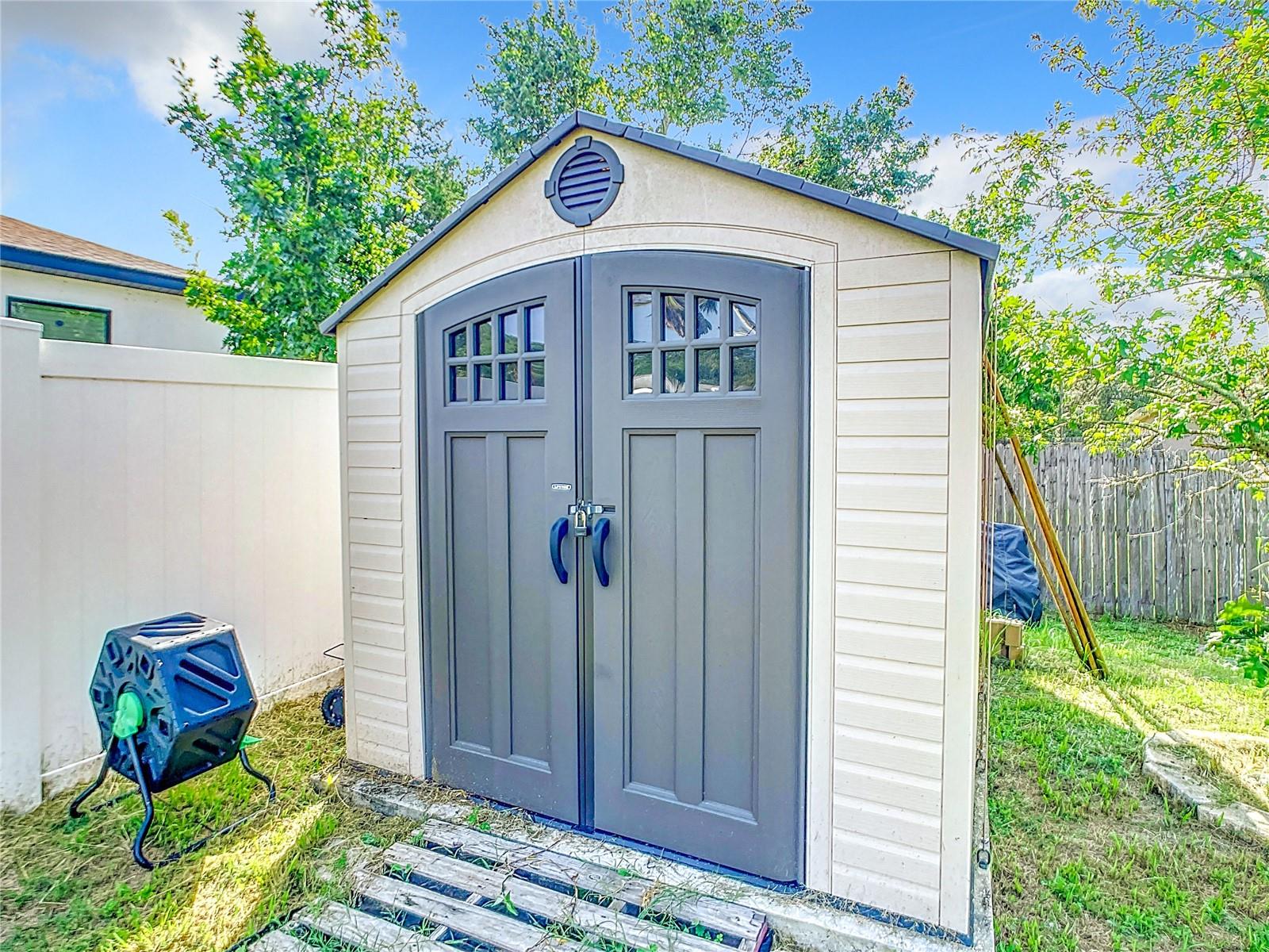 DELTONA LAKES UN 54 - Residential