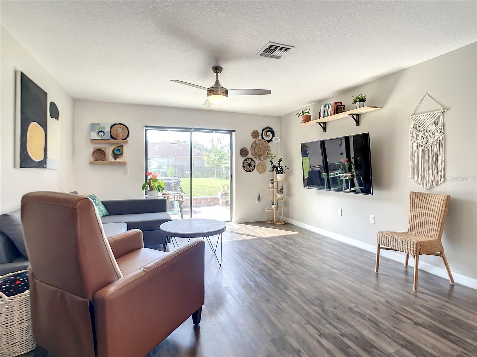 DELTONA LAKES UN 54 - Residential