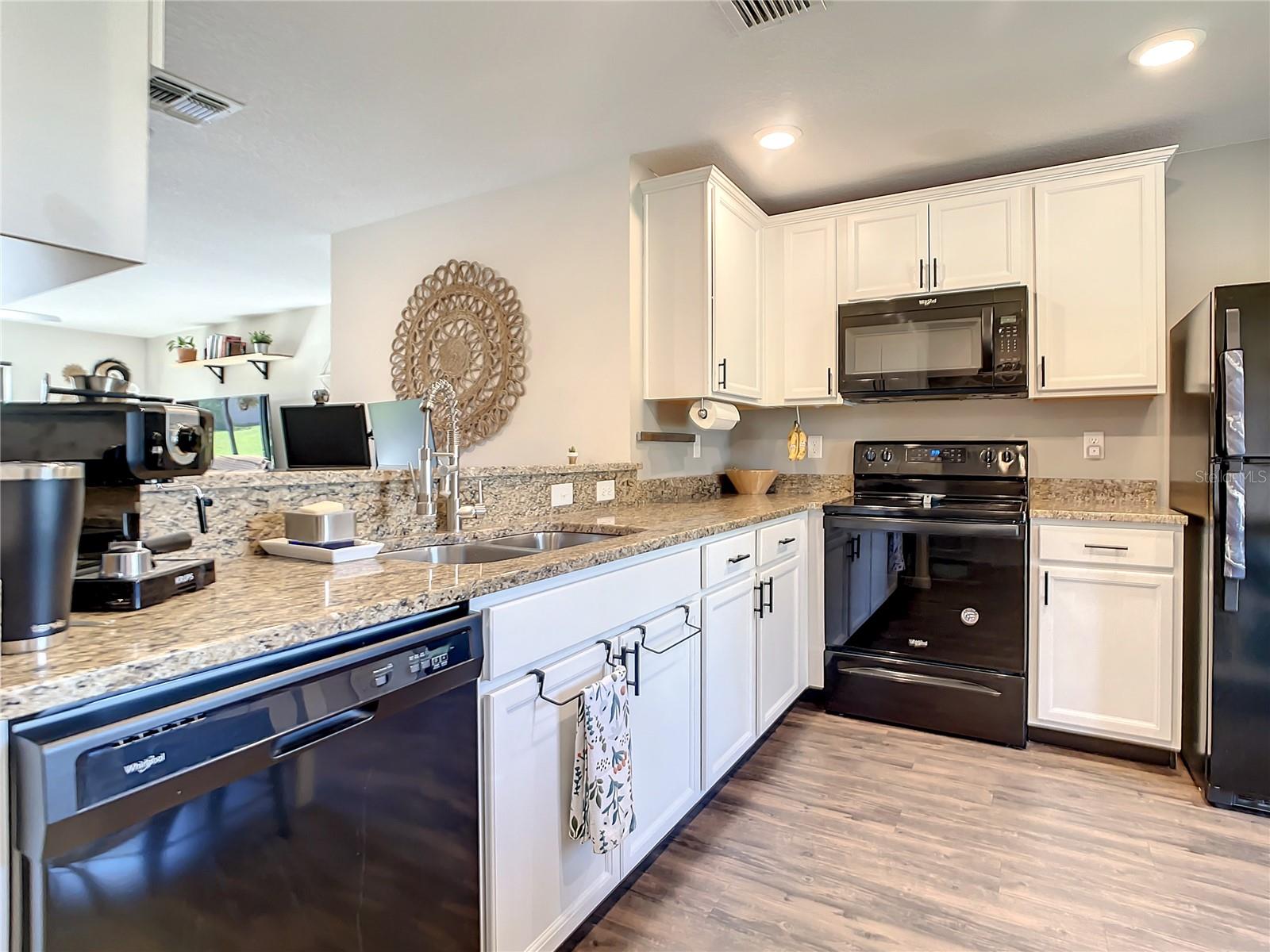 DELTONA LAKES UN 54 - Residential