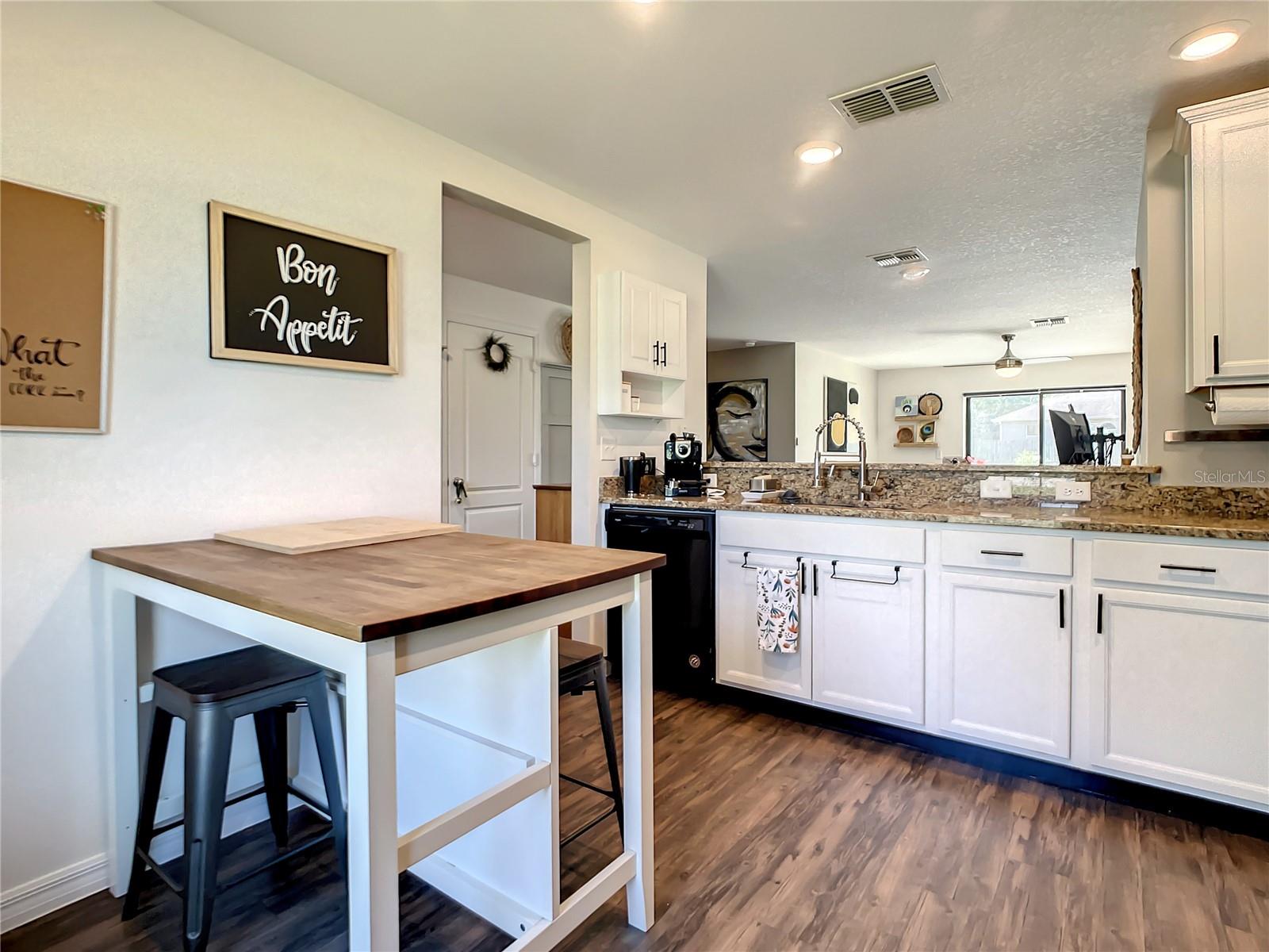 DELTONA LAKES UN 54 - Residential