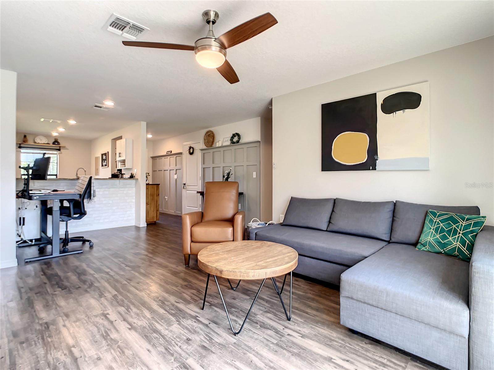 DELTONA LAKES UN 54 - Residential