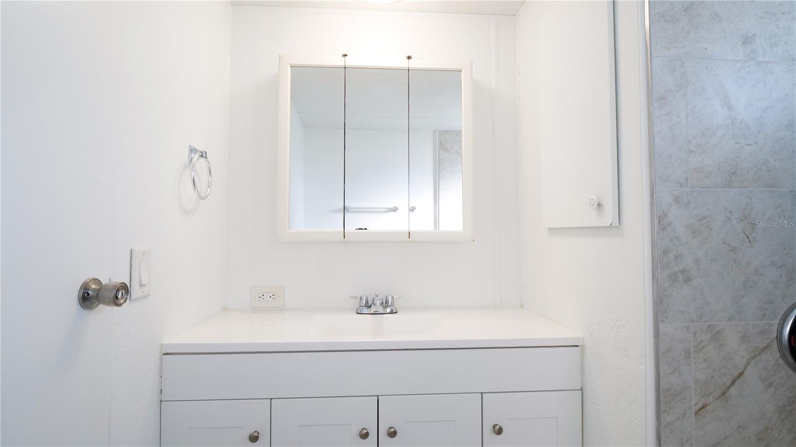 CASA LOMA MOBILEHOME SUB - Residential Lease