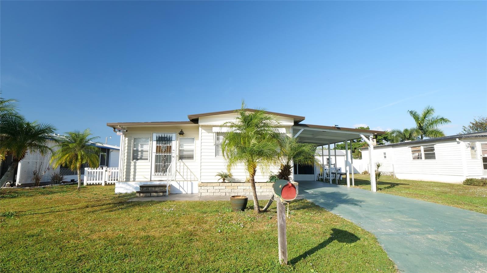 CASA LOMA MOBILEHOME SUB - Residential Lease