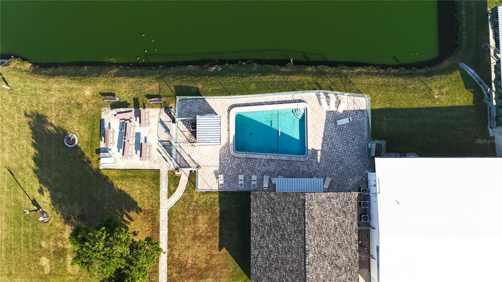 CASA LOMA MOBILEHOME SUB - Residential Lease