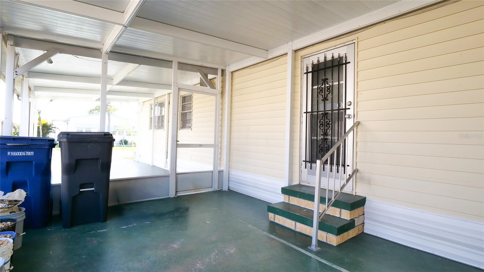 CASA LOMA MOBILEHOME SUB - Residential Lease