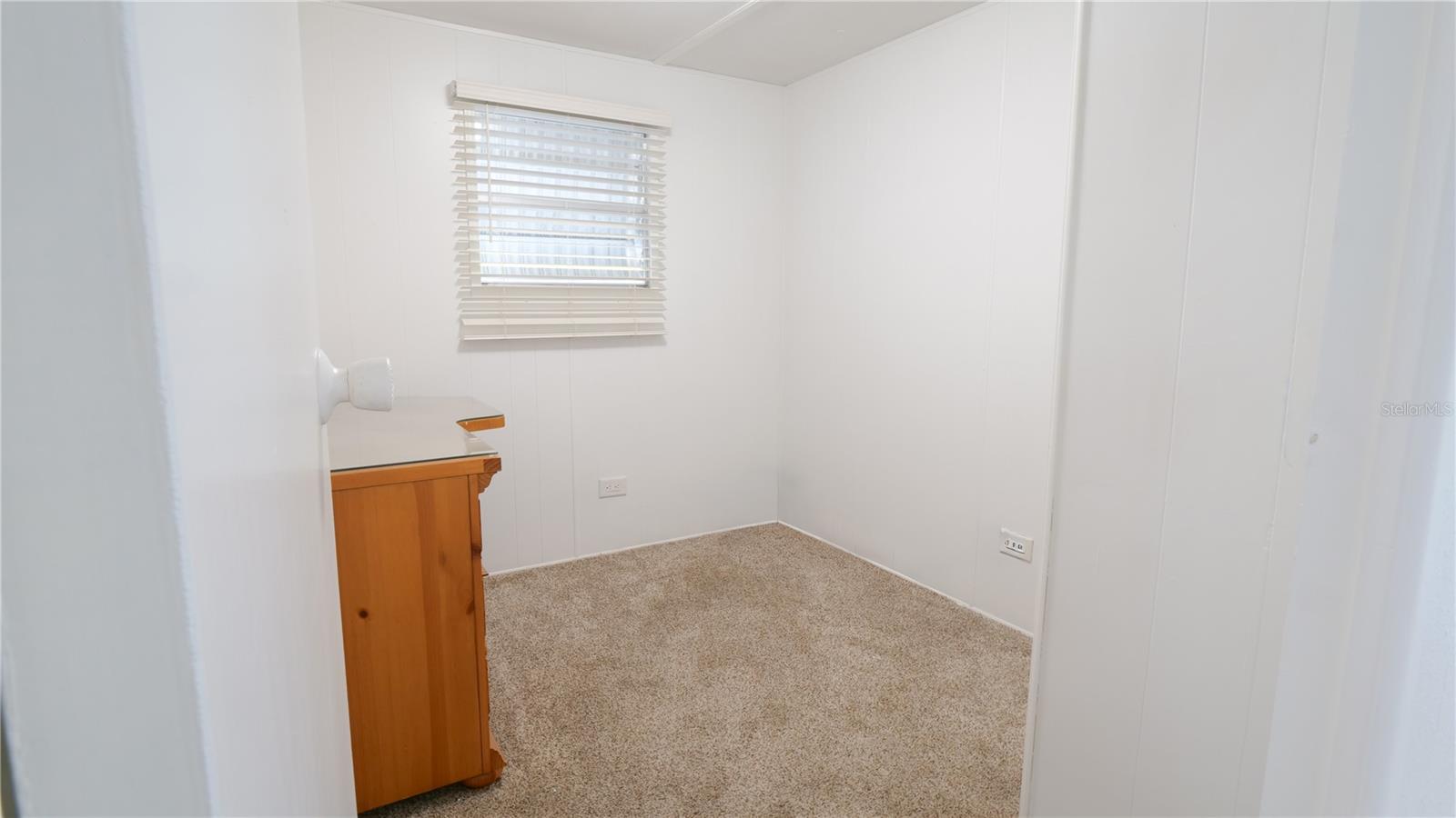 CASA LOMA MOBILEHOME SUB - Residential Lease