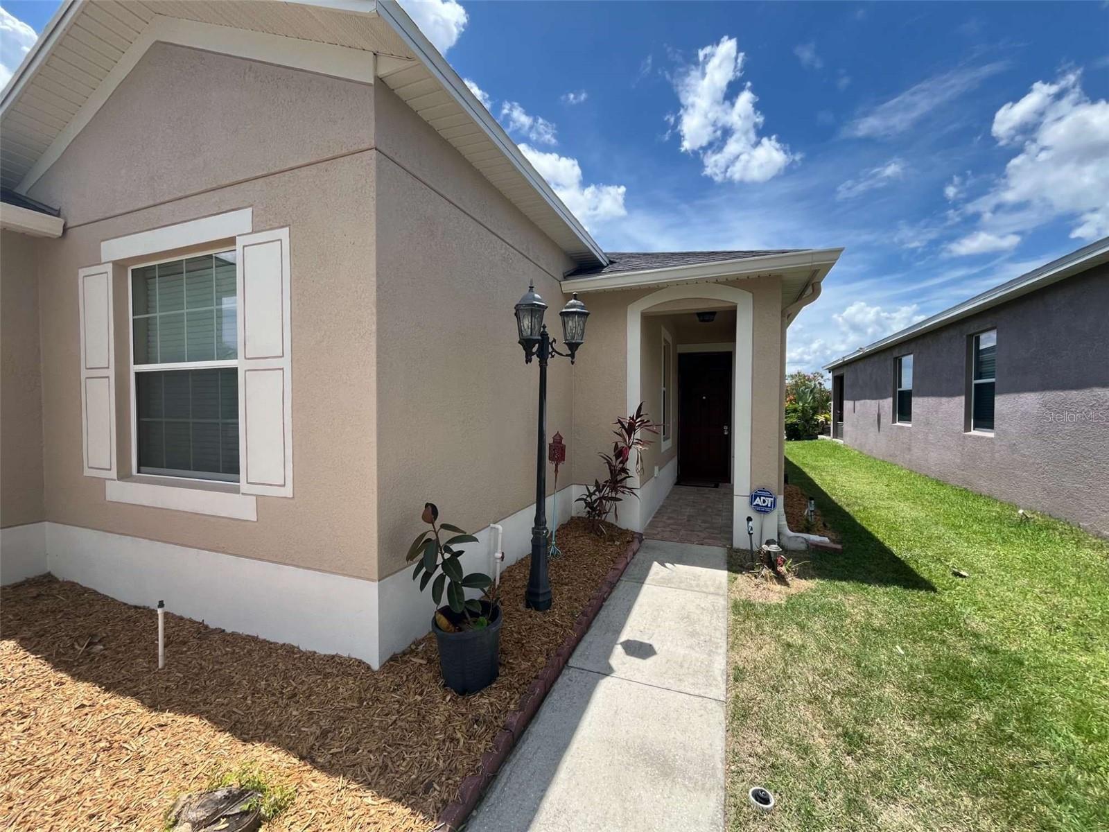 3774 HAMPTON HILLS DRIVE