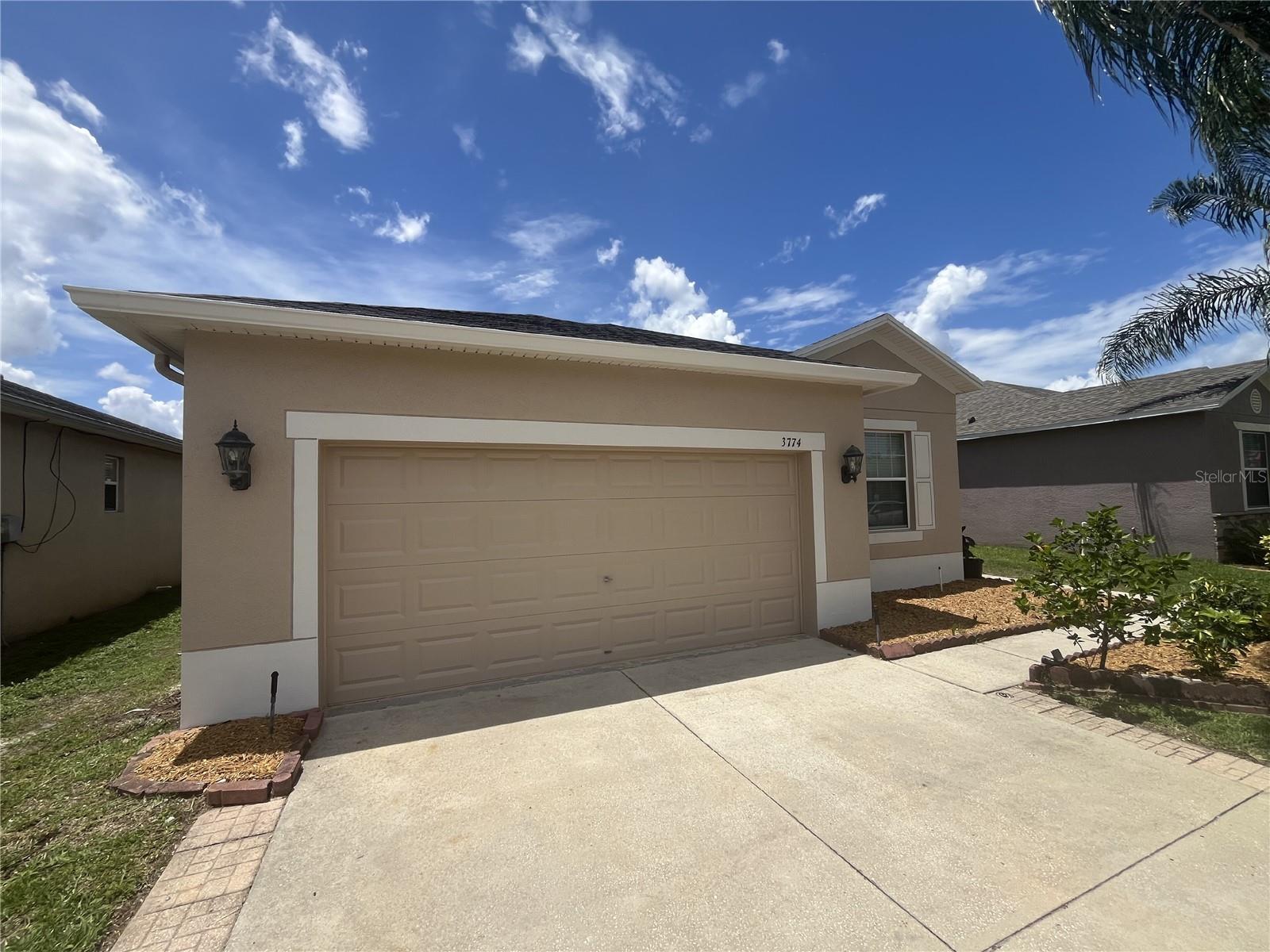 3774 HAMPTON HILLS DRIVE