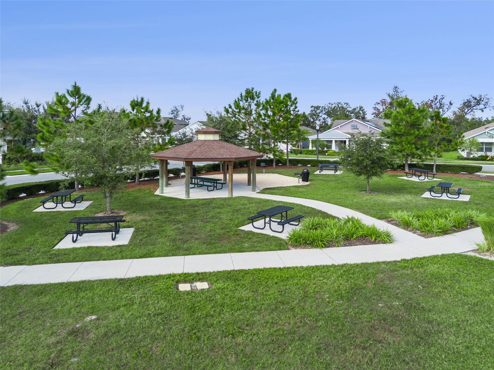 HULL ISLAND/OAKLAND PH 2 - Residential