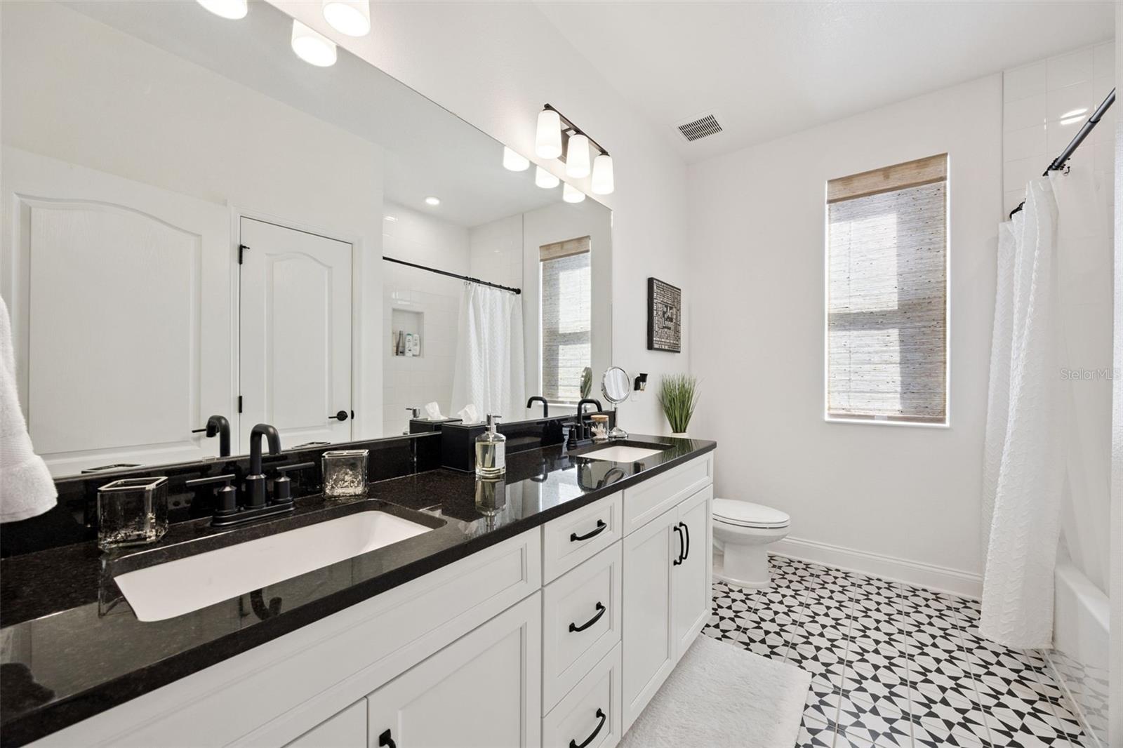 HULL ISLAND/OAKLAND PH 2 - Residential