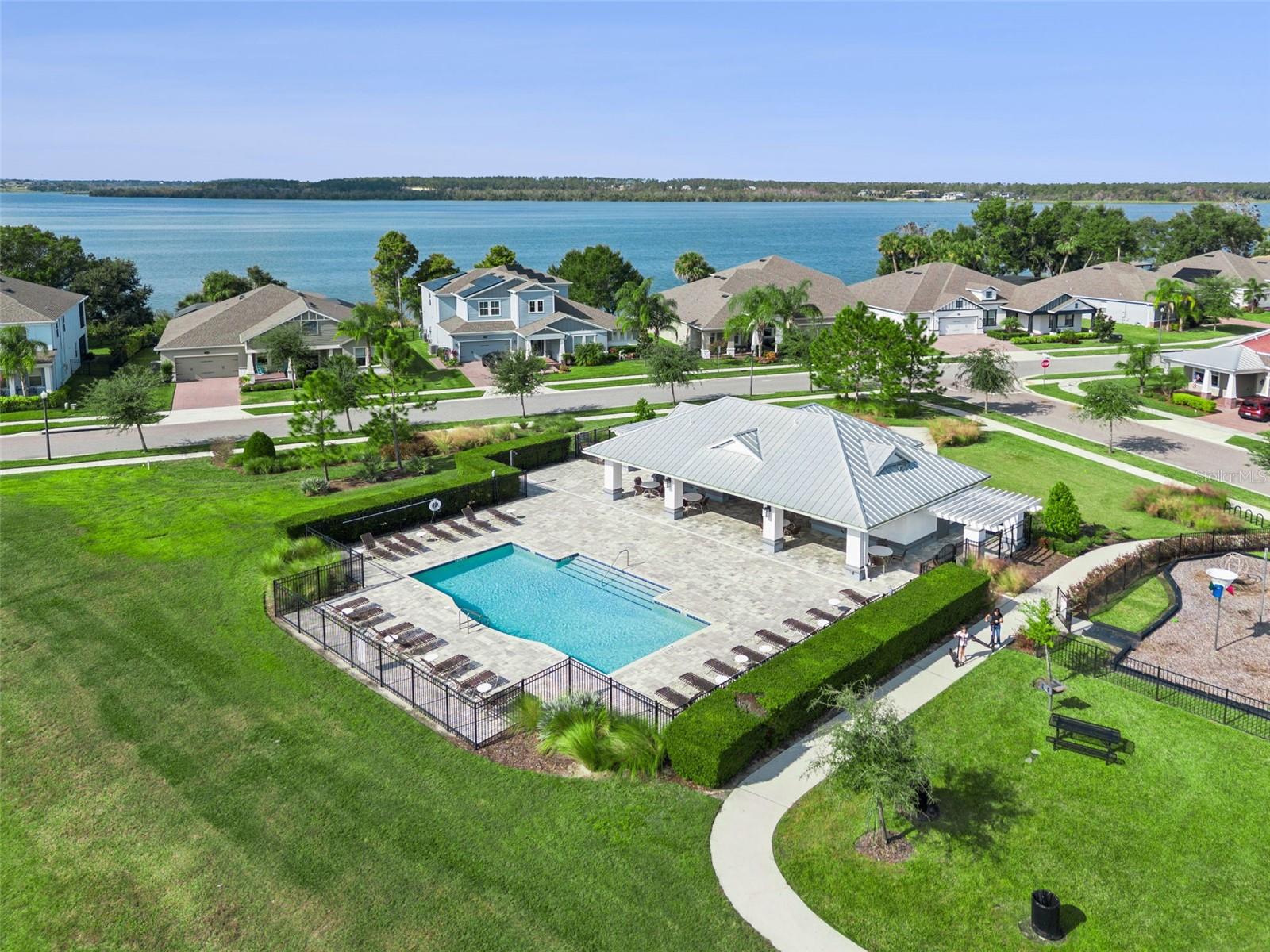 HULL ISLAND/OAKLAND PH 2 - Residential