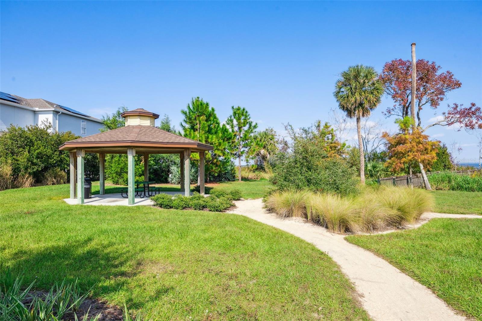 HULL ISLAND/OAKLAND PH 2 - Residential