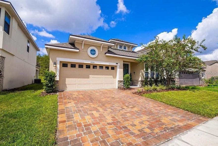 One or more photo(s) has been virtually staged. Well maintained home located in the desirable Tapestry PH5 community in Kissimmee. This residence offers a functional layout with comfortable living areas and well-appointed finishes. Ideally located close to shopping, dinning, mayor roadways, and Orlando Atractions, The community is governed by a mandatory HOA with quarterly dues and lease restrictions in place.
