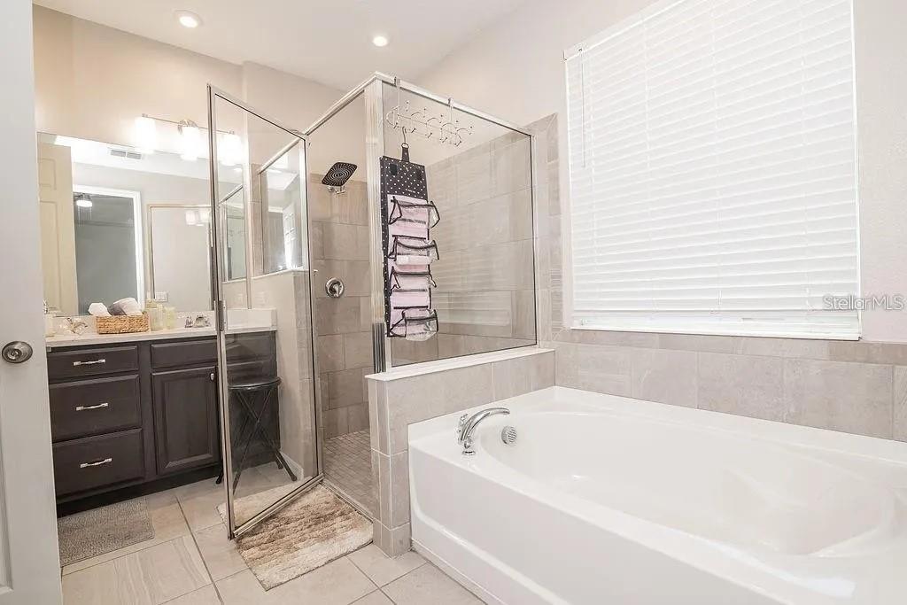 TAPESTRY-PH 5 - Residential