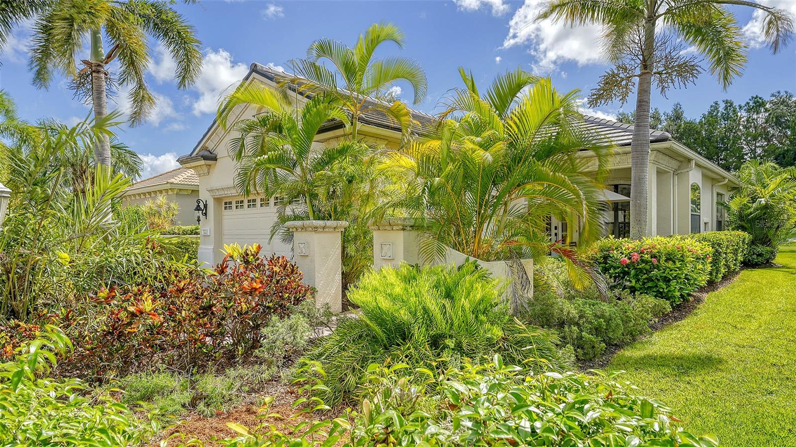 LAKEWOOD RANCH COUNTRY CLUB VILLAGE AA 1&2 - Residential Lease