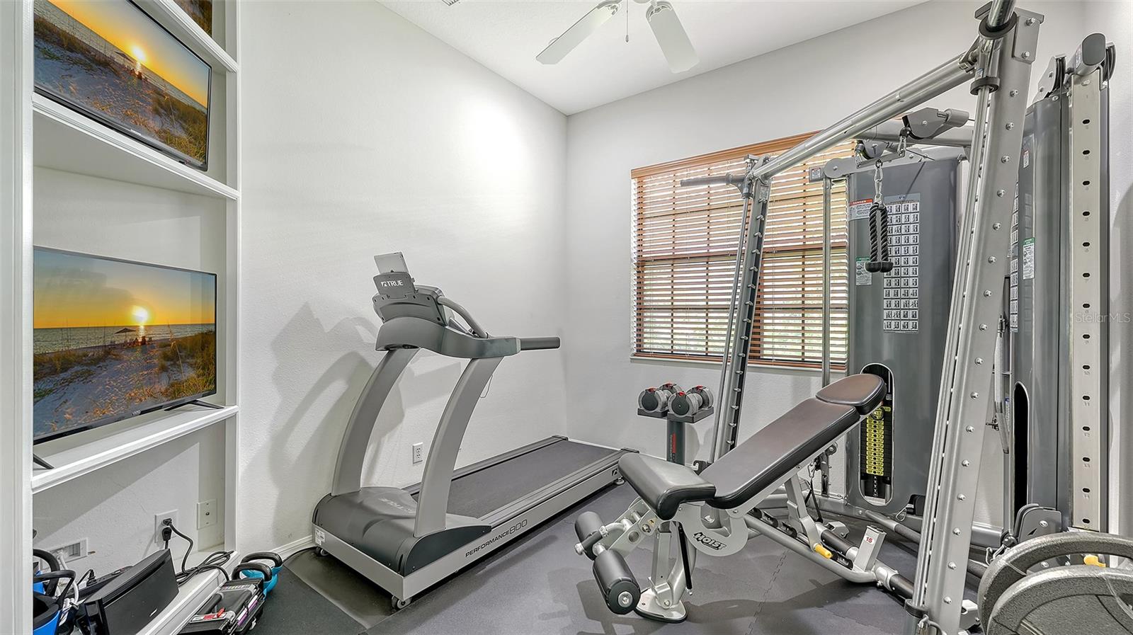 LAKEWOOD RANCH COUNTRY CLUB VILLAGE AA 1&2 - Residential Lease