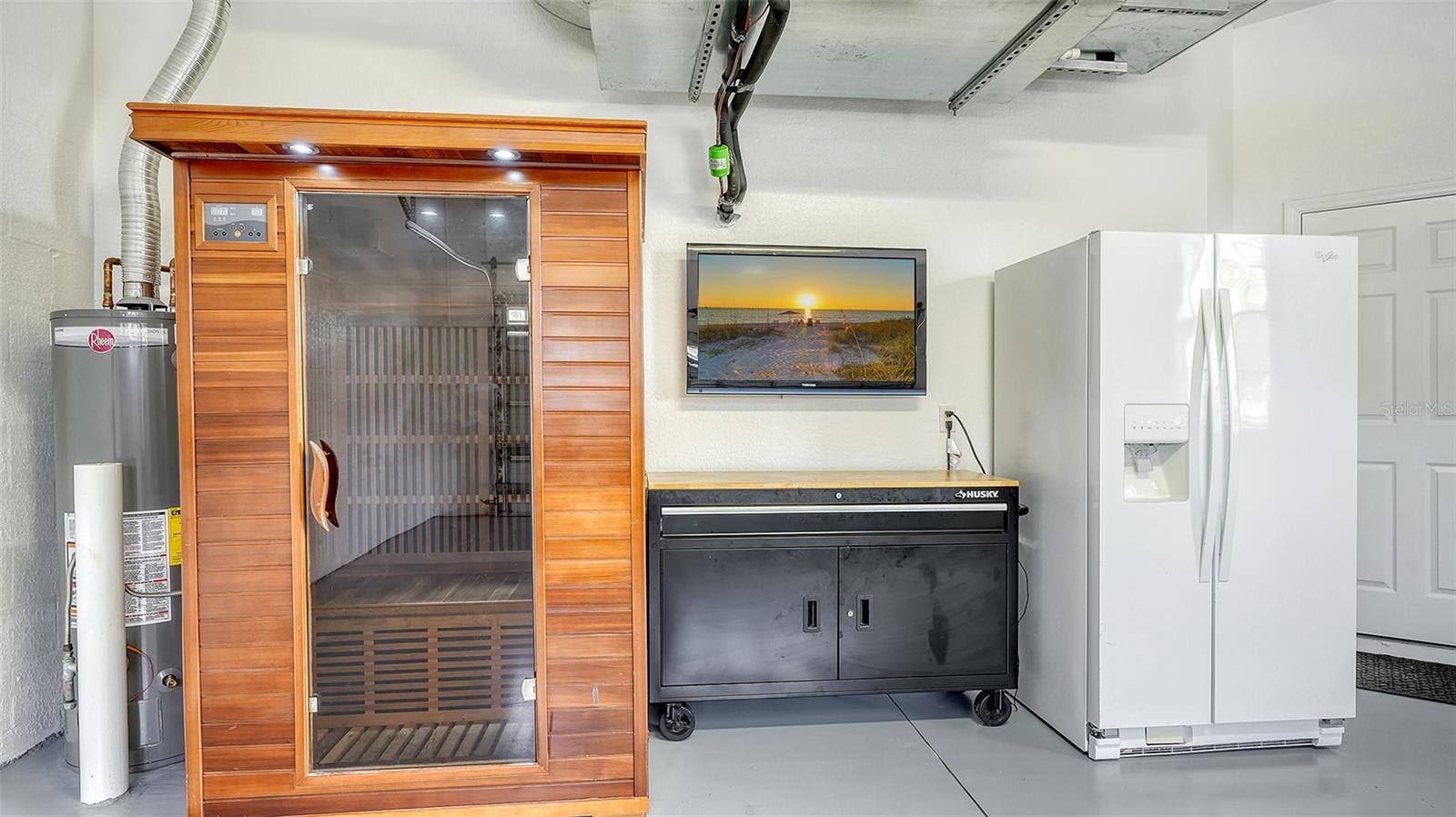 LAKEWOOD RANCH COUNTRY CLUB VILLAGE AA 1&2 - Residential Lease