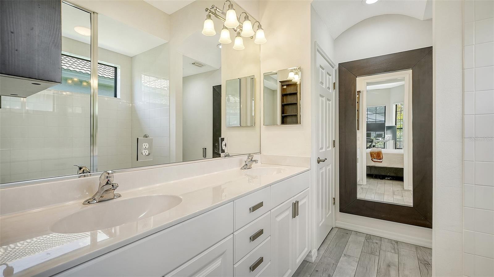 LAKEWOOD RANCH COUNTRY CLUB VILLAGE AA 1&2 - Residential Lease