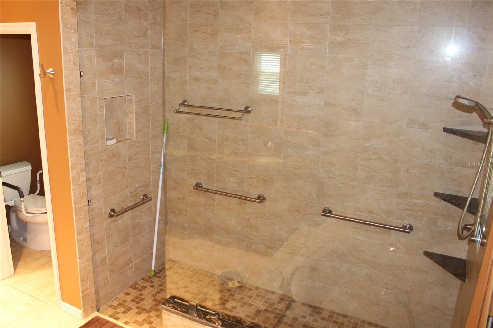 HUNTINGTON TRACE - Residential