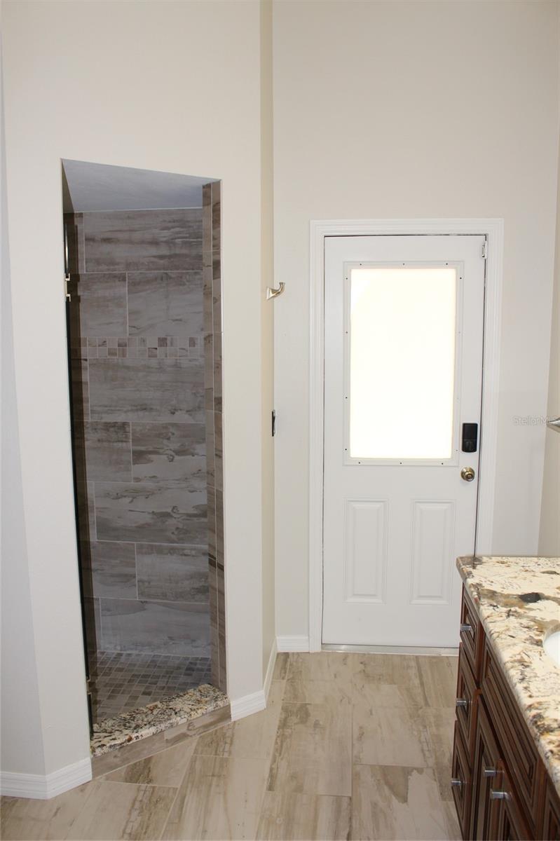 HUNTINGTON TRACE - Residential