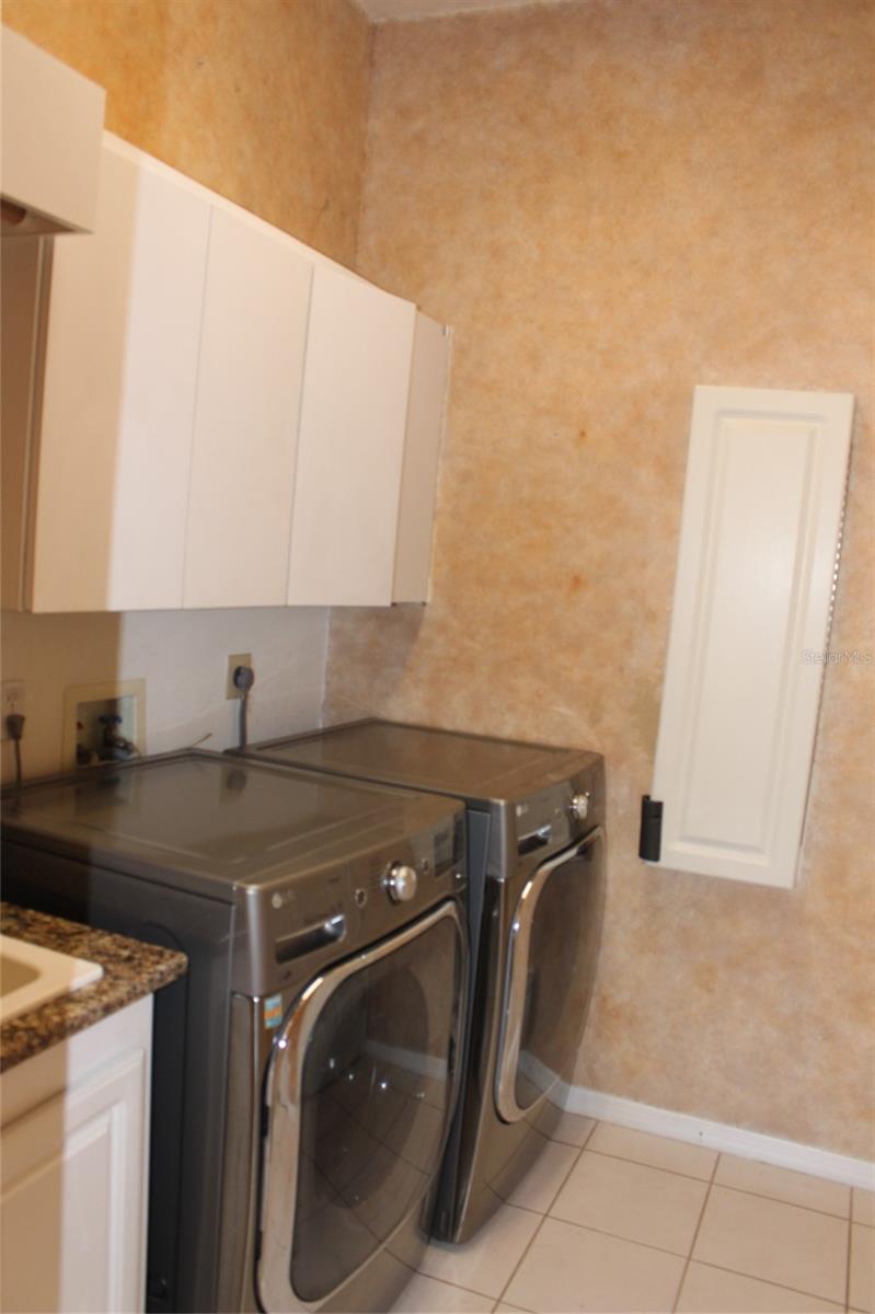 HUNTINGTON TRACE - Residential