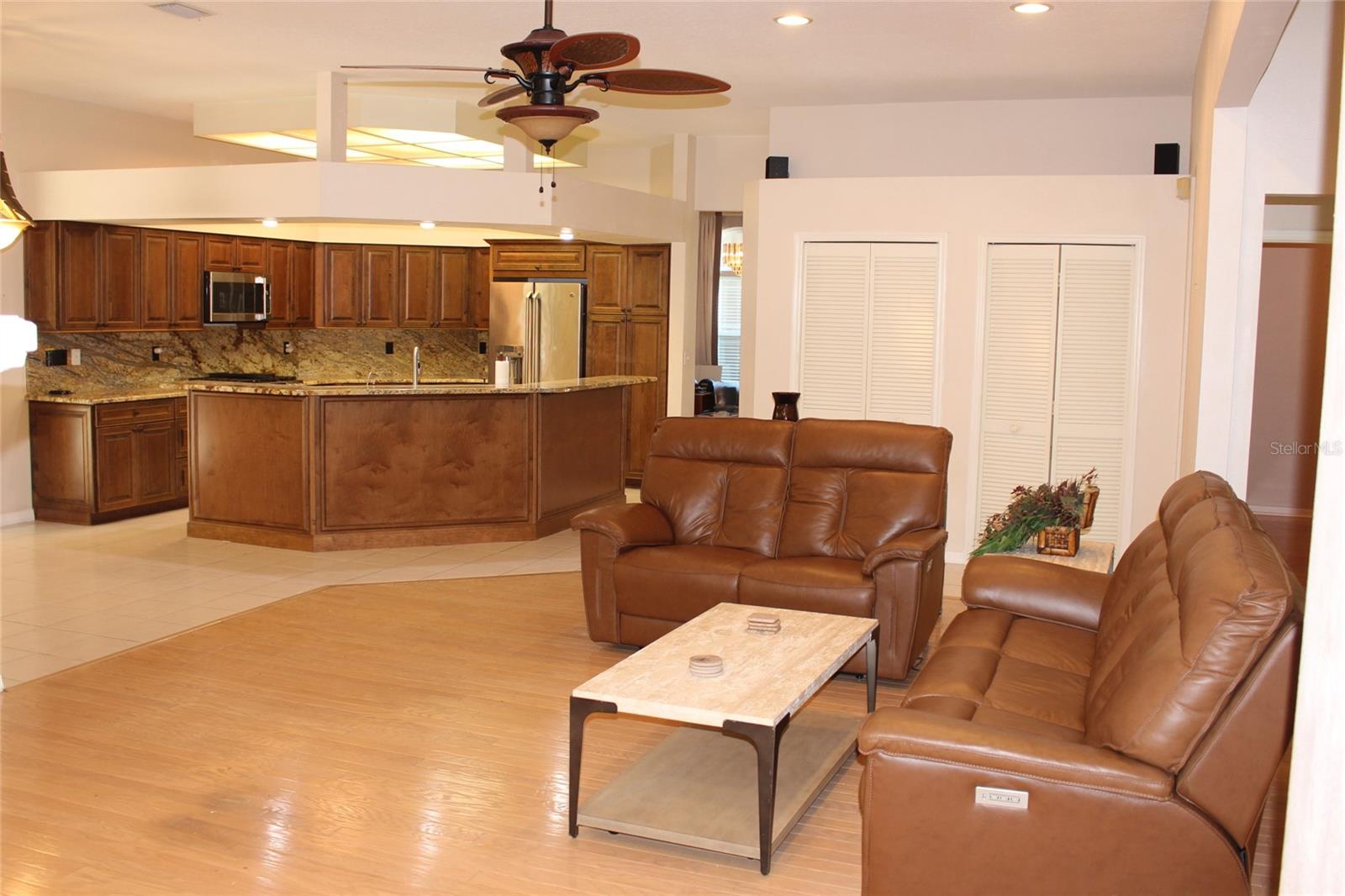 HUNTINGTON TRACE - Residential