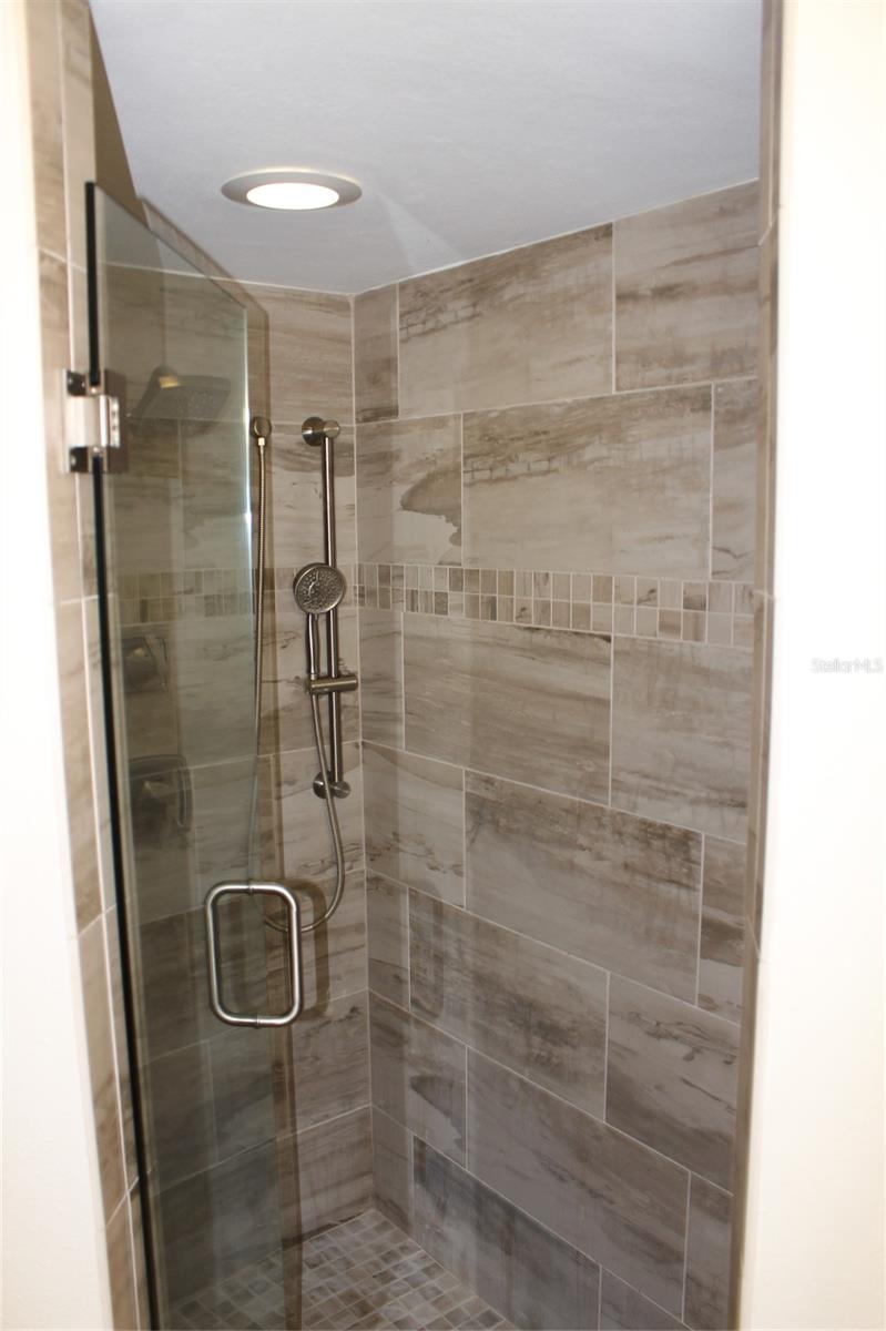 HUNTINGTON TRACE - Residential