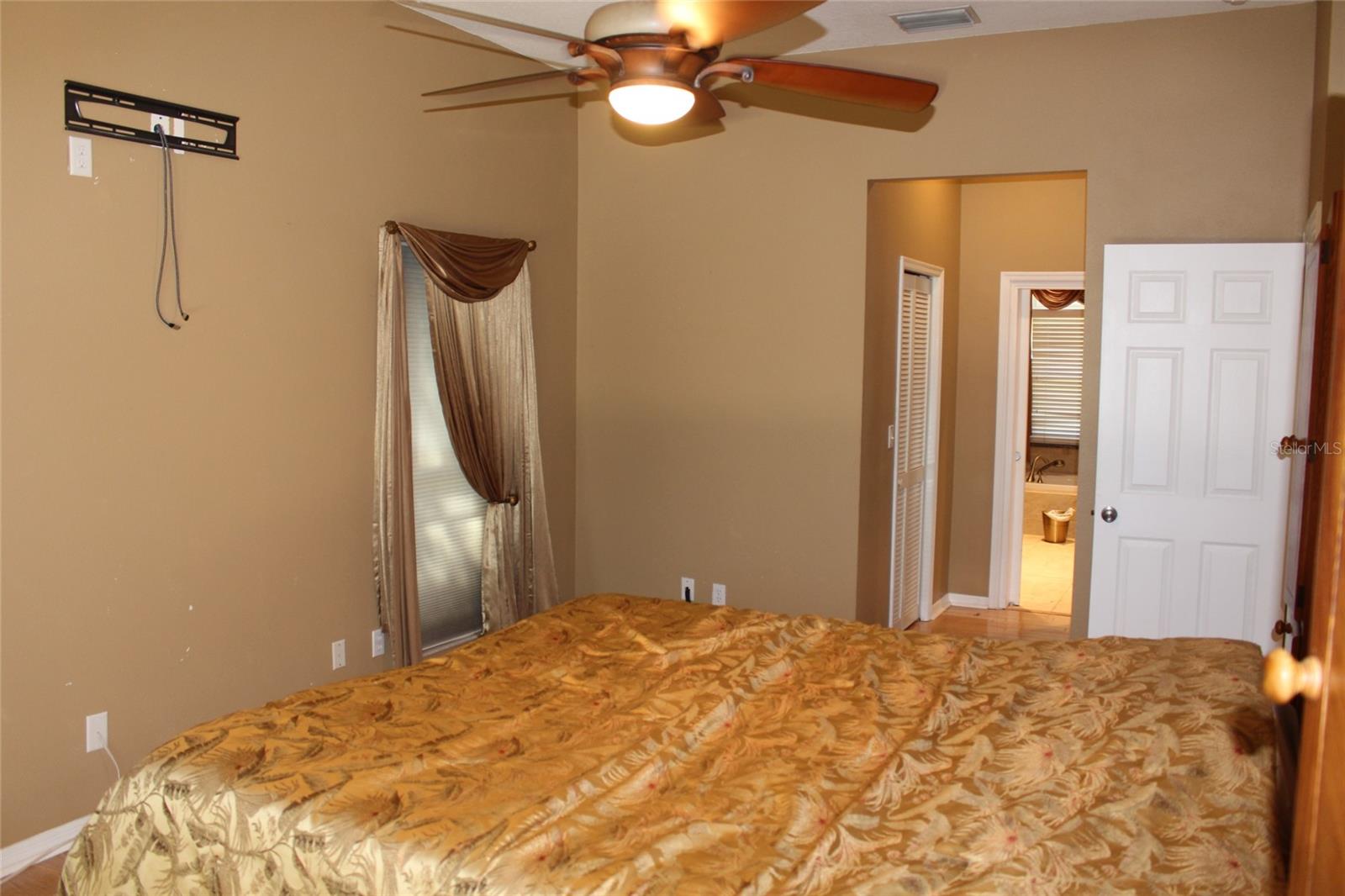 HUNTINGTON TRACE - Residential