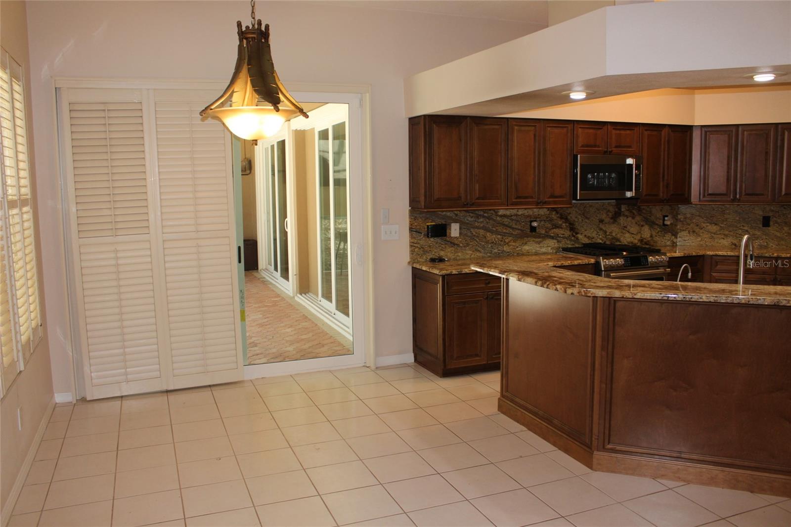 HUNTINGTON TRACE - Residential