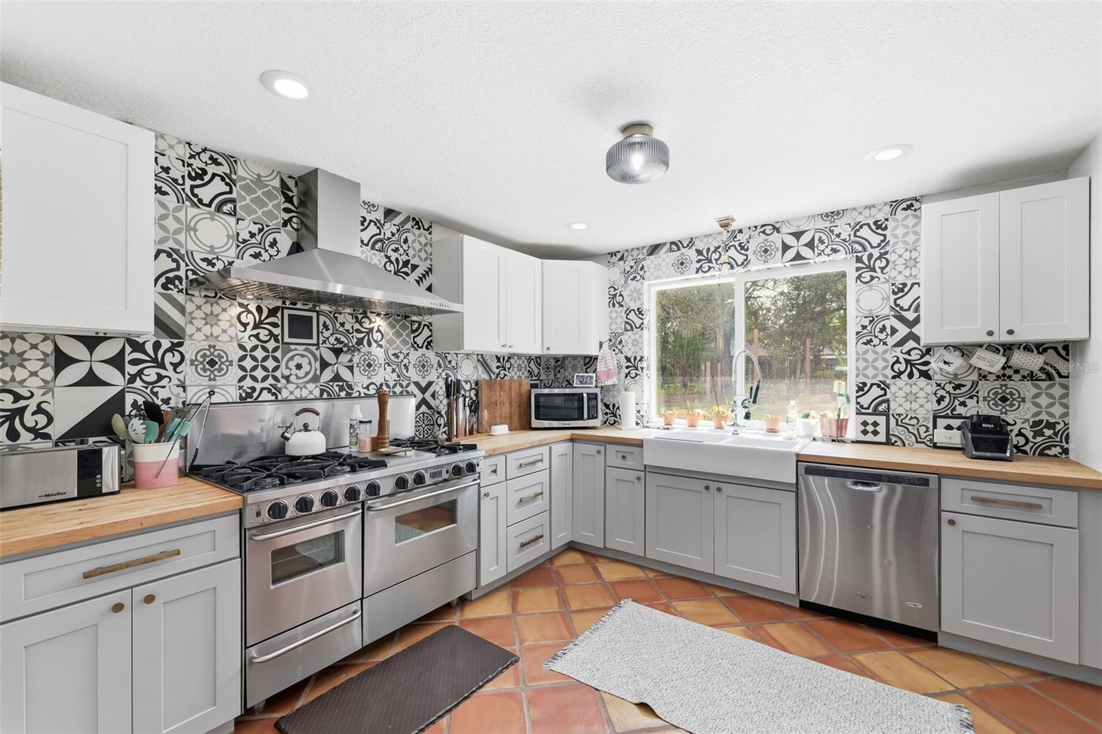 BELL TERRACE - Residential