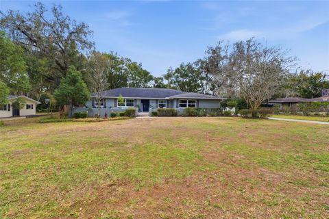 Photo of 240 Olive Street, Brooksville, FL 34601 (MLS # W7883198)
