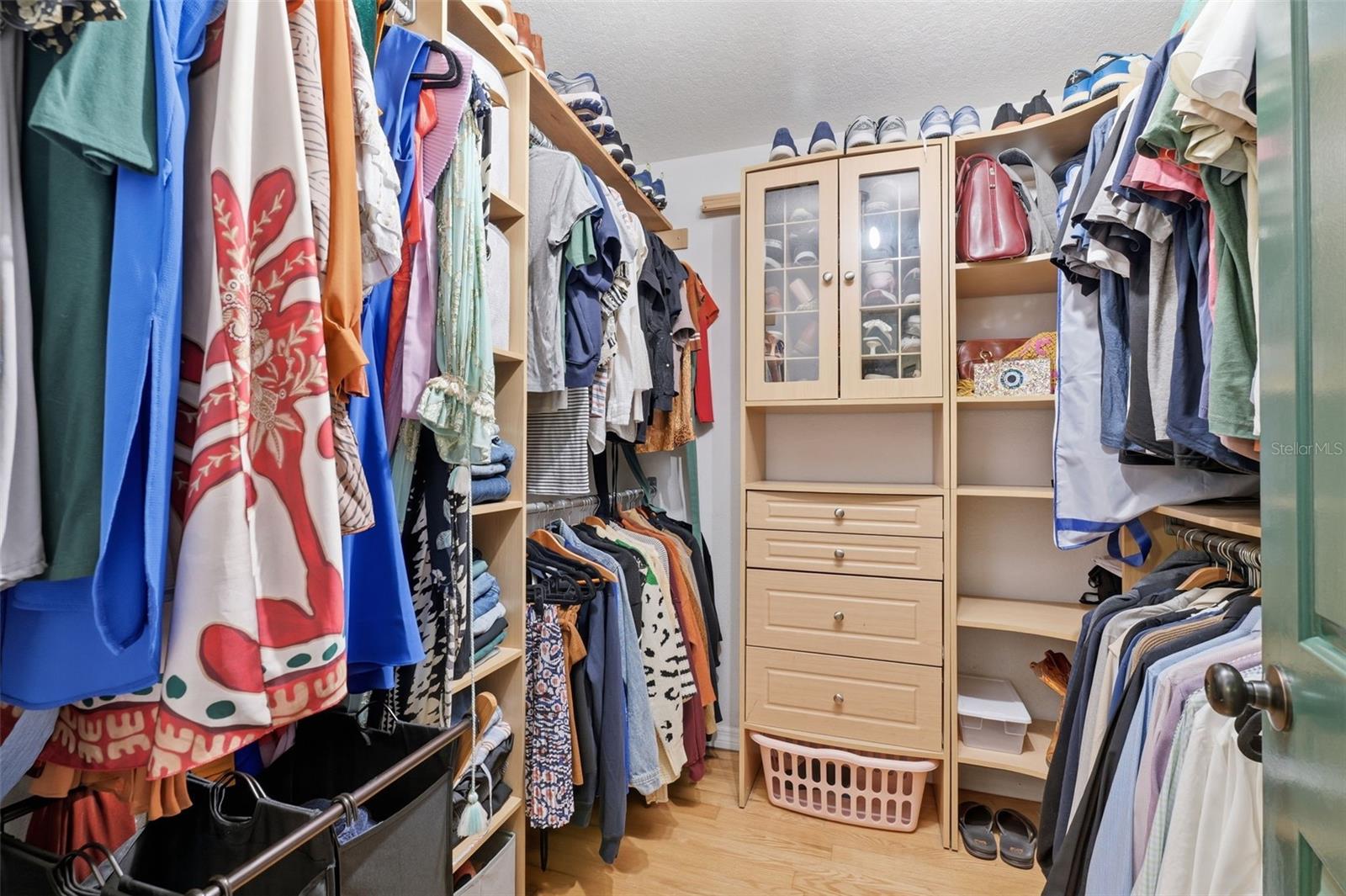 BELL TERRACE - Residential