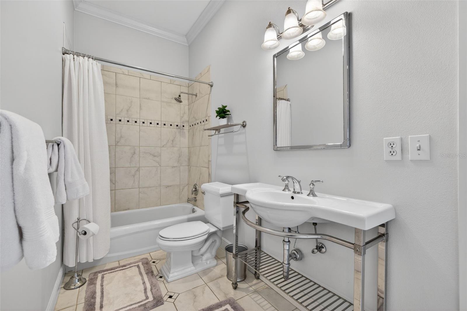 BELLEAIR ESTATES - Residential
