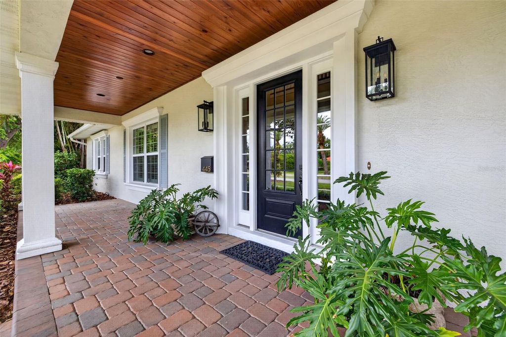 Photo of 445 Park Avenue, Belleair, FL 33756 (MLS # TB8505399)