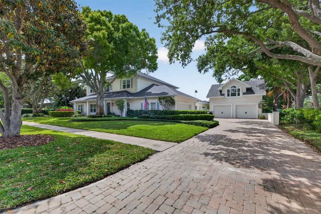 Photo of 445 Park Avenue, Belleair, FL 33756 (MLS # TB8505399)