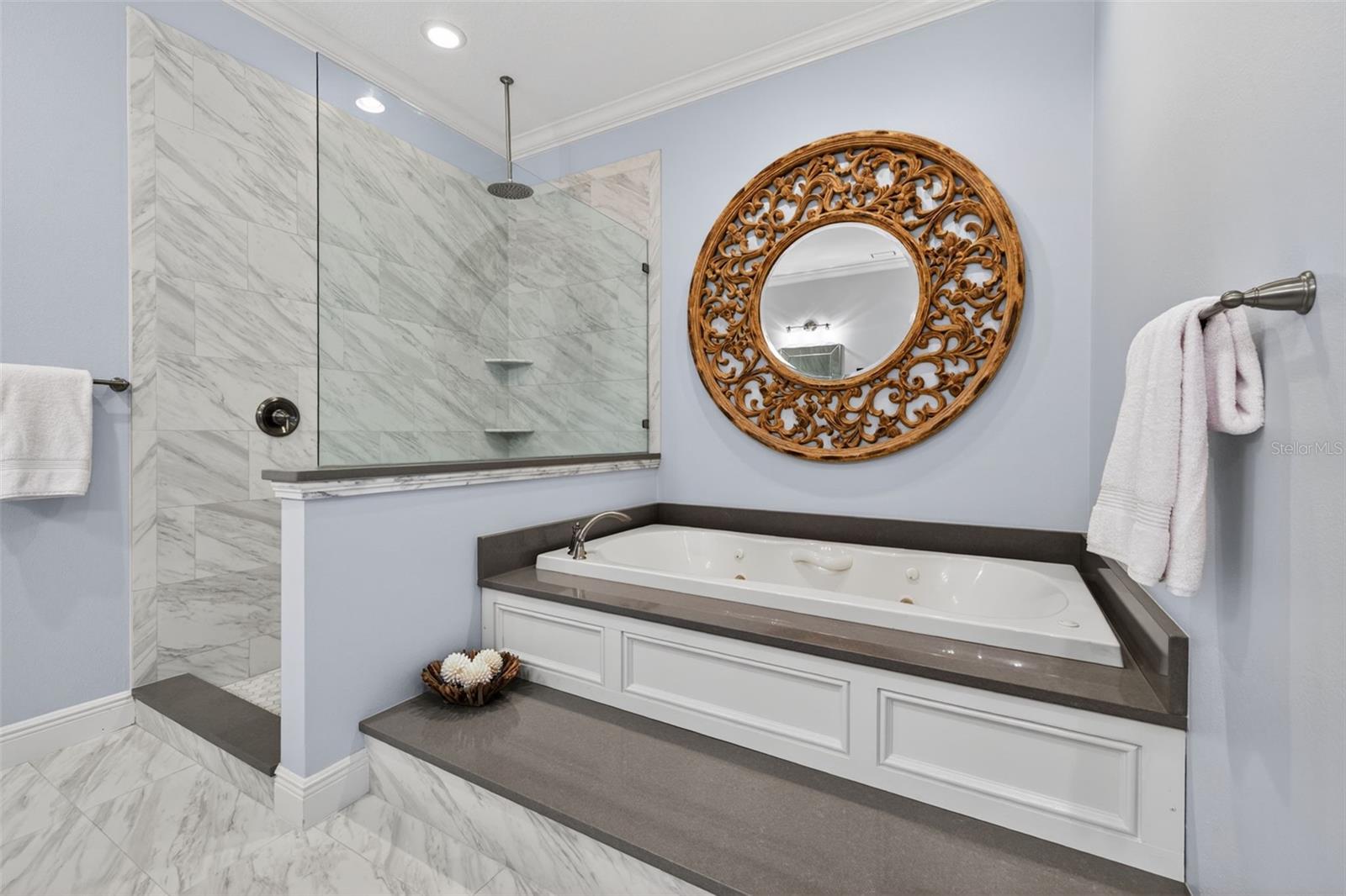 BELLEAIR ESTATES - Residential