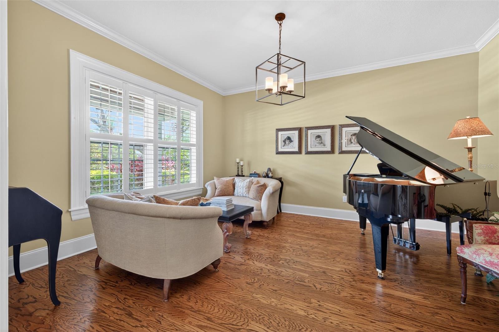 BELLEAIR ESTATES - Residential
