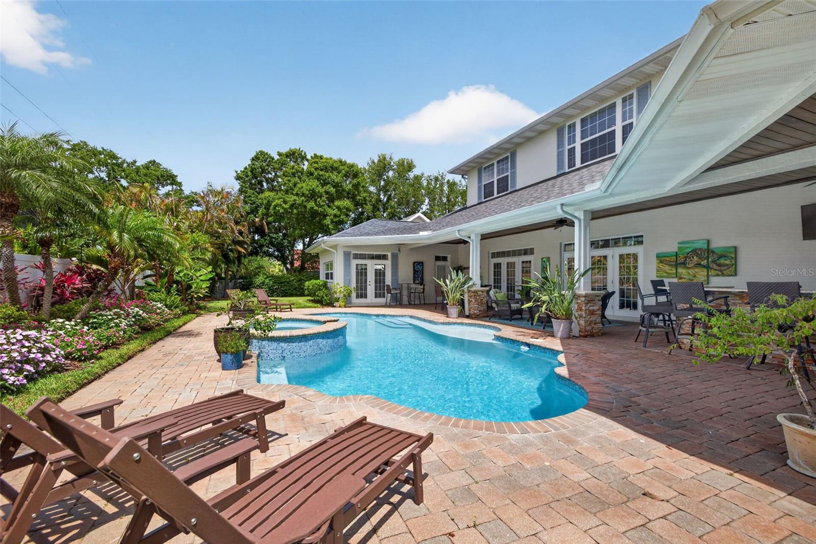 BELLEAIR ESTATES - Residential