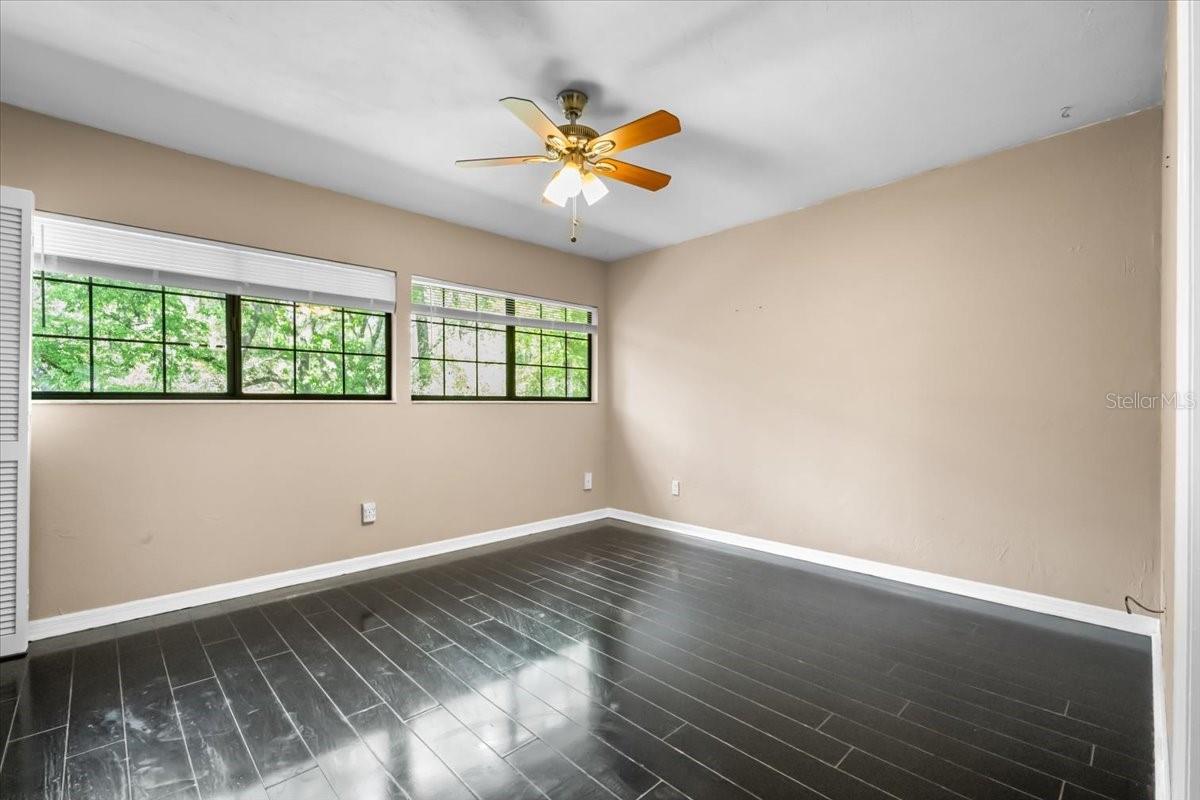 ROCKWOOD VILLAS - Residential