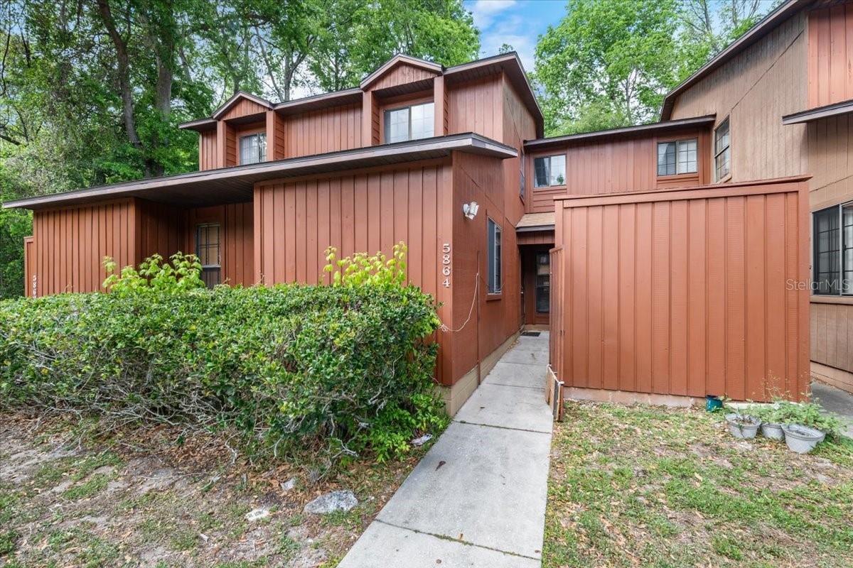 ROCKWOOD VILLAS - Residential