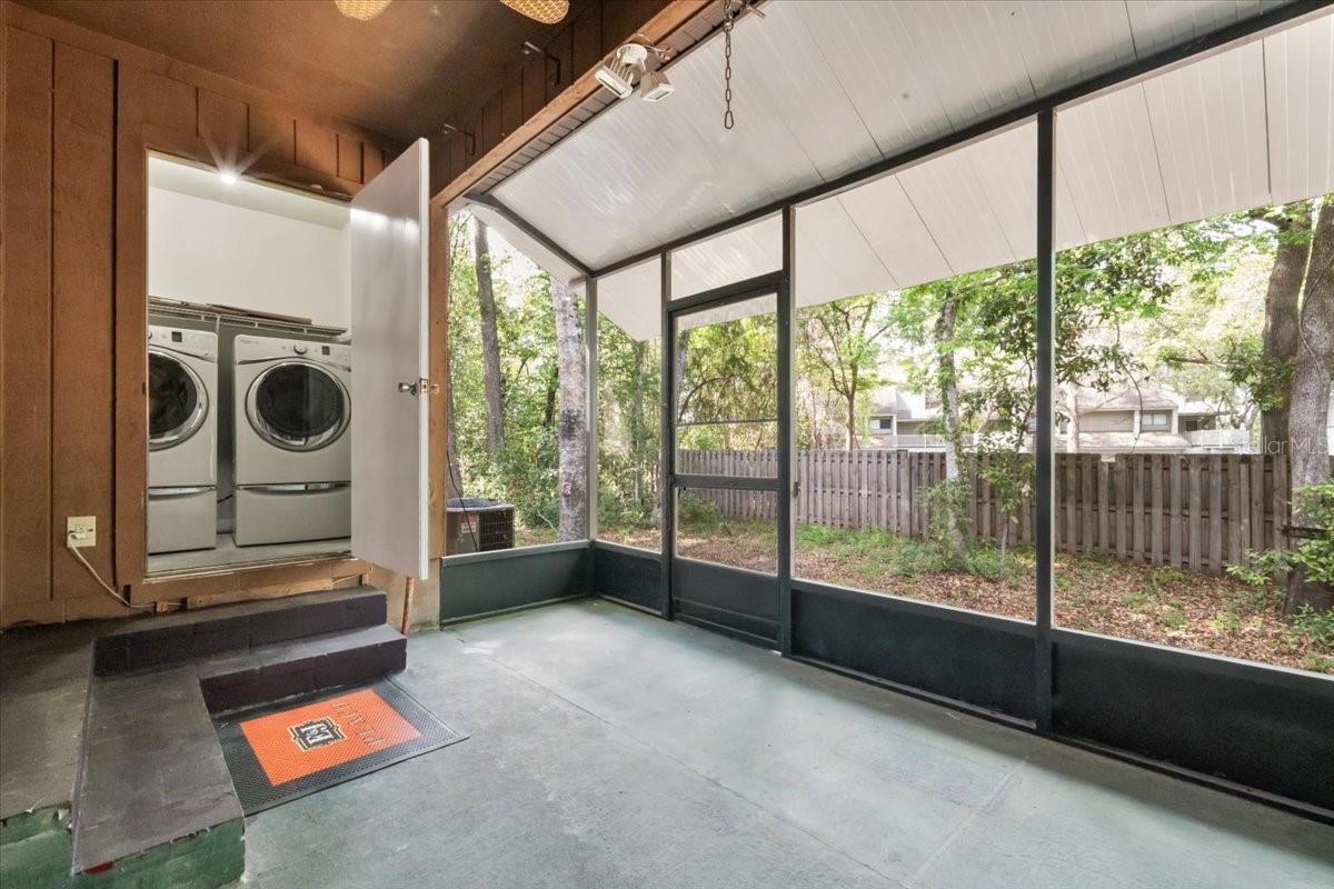 ROCKWOOD VILLAS - Residential