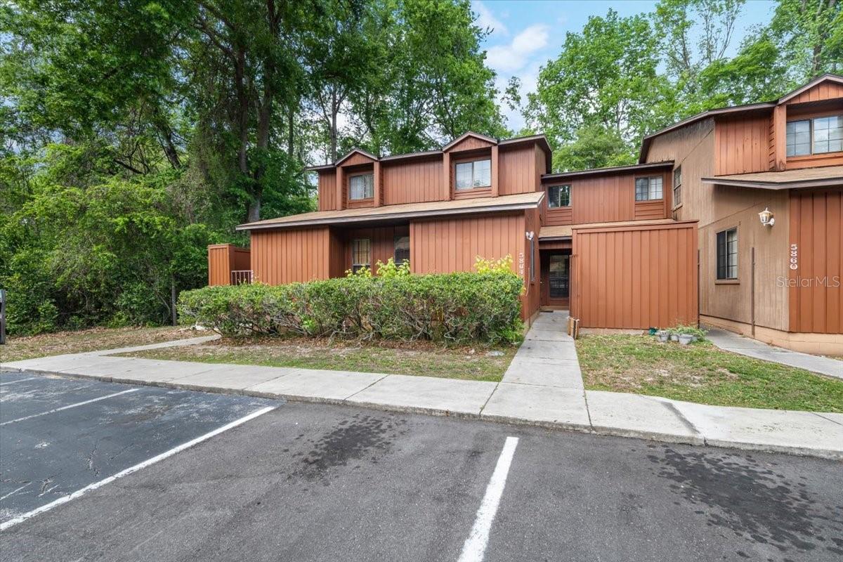 ROCKWOOD VILLAS - Residential