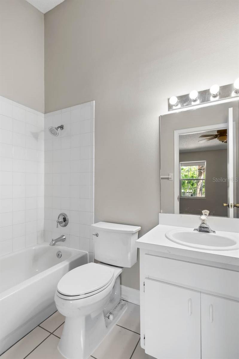 COUNTRYSIDE KEY - Residential