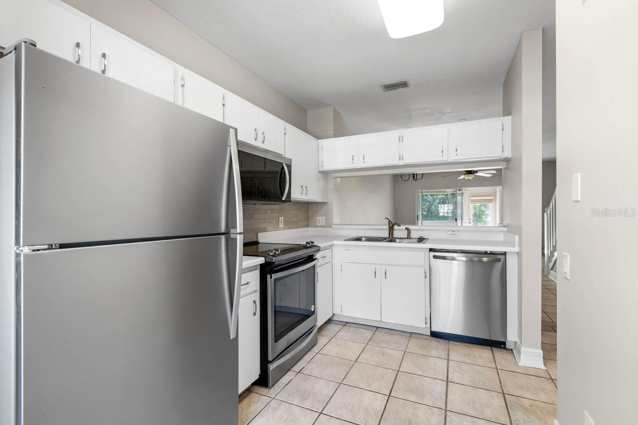 COUNTRYSIDE KEY - Residential